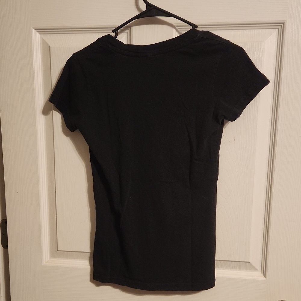 Hot Topic Black and Red Fitted Graphic Tee - Picture 3 of 4